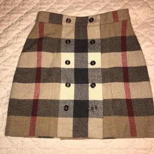 Burberry skirt authentic